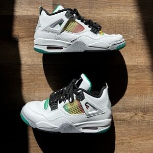 Air Jordan 4 - Lucid Green - 5.5Y